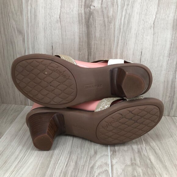 Aravon by New Balance Sandals Womens 7.5B White Tan Leather Hook and Loop Shoes - Picture 10 of 12